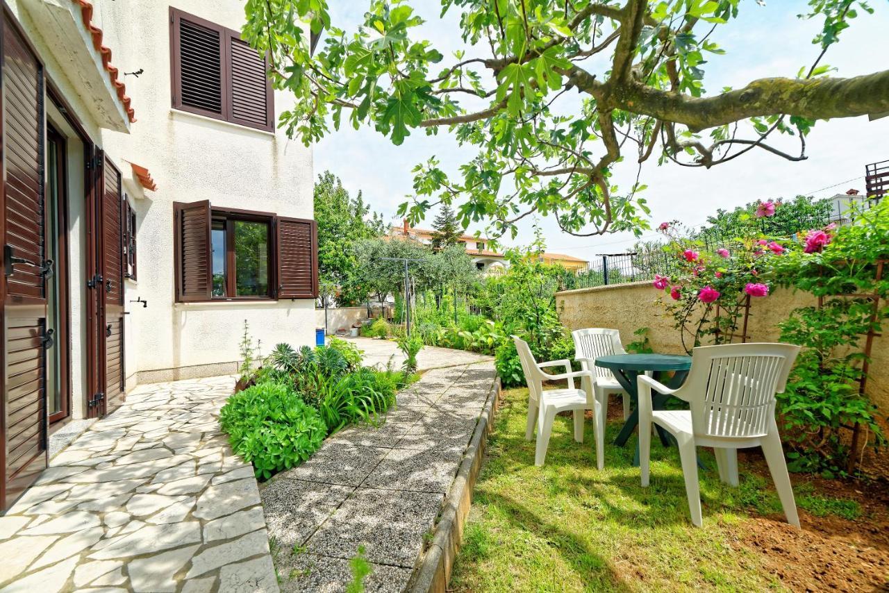 Guest House Jolanda Medulin Exterior photo
