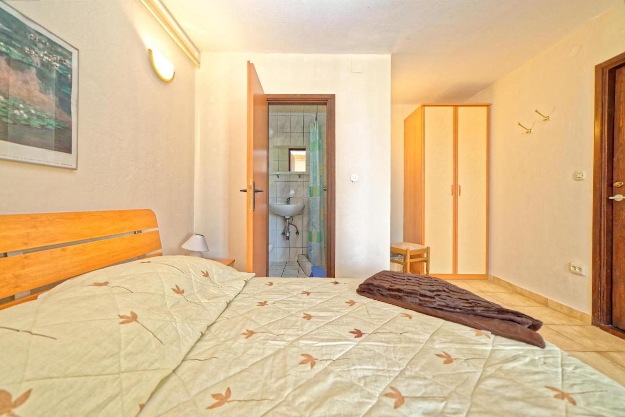 Guest House Jolanda Medulin Exterior photo