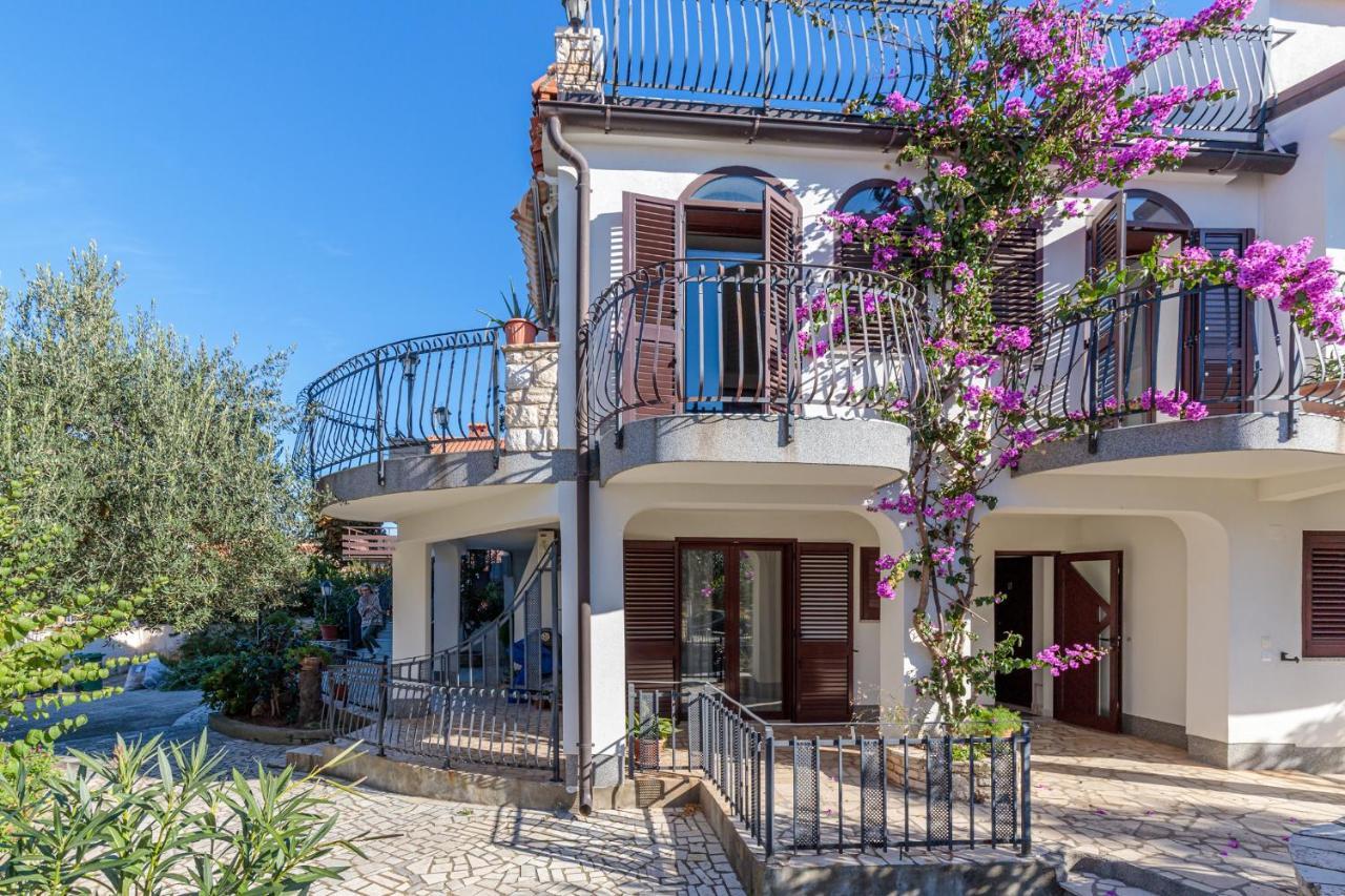Guest House Jolanda Medulin Exterior photo